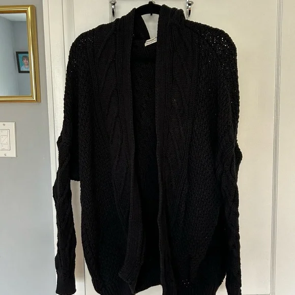 NO LONGER AVAILABLE- can’t delete listing - Picture 5 of 6